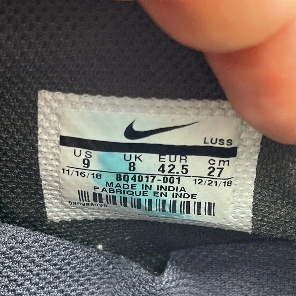 Nike Air Max Axis Shoes Mens Size 9 Black Gray BQ4017-001 Mesh Athletic Sneakers